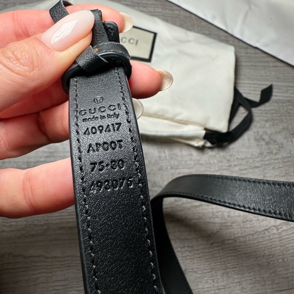 GUCCI- LEATHER DOUBLE GG BELT - Picture 4 of 6